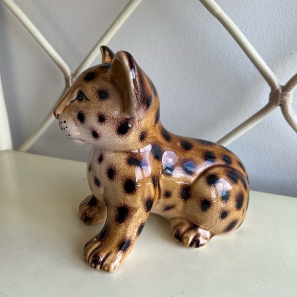 Vintage Ceramic baby tiger Figurine. Made in Italy - Picture 9 of 11